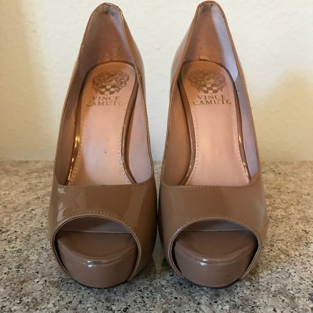 Vince Camuto size 5.5 peep toe heels